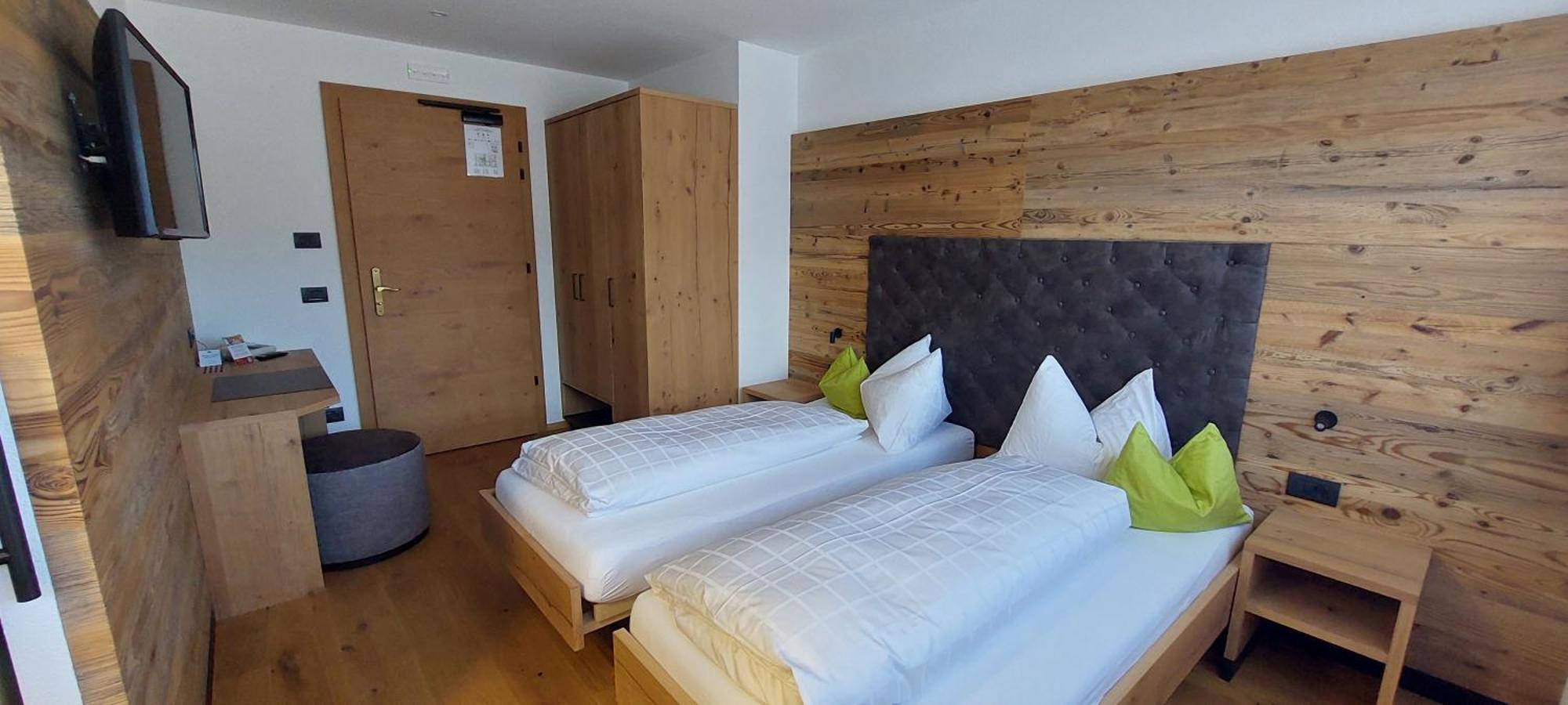 Hotel Olaga Niederolang Exteriör bild